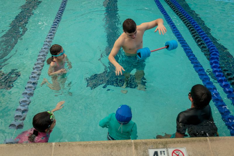 group swim lesson